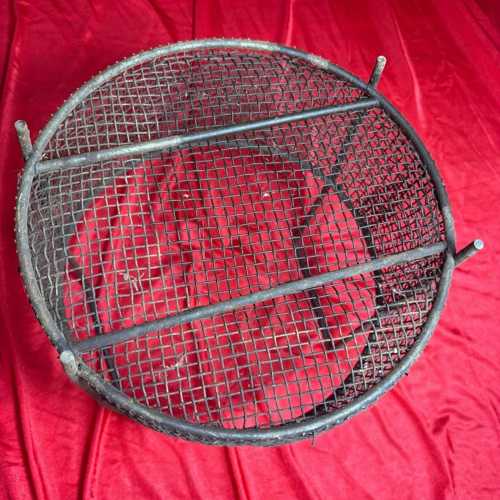 Antique Sturdy Industrial Metal Wire Vtg Meshed Farmhouse Rustic Primitive Decor